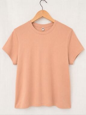 Uniqlo Blush Pink Ribbed Stretch Tee Pink Beige Minimalist Basic XL